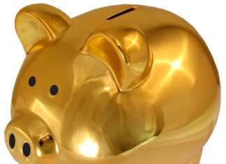 Dlaczego bank pobiera opłatę za kartę?