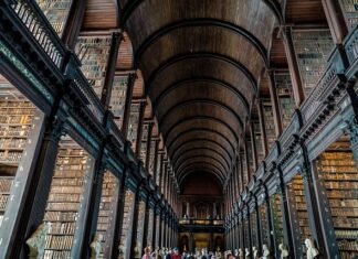 Czy uczelnią płaci za doktorat? Czy uczelnią płaci za doktorat?