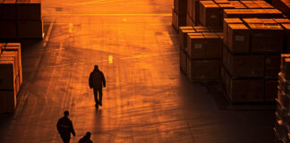 Jak uniknąć opóźnień w przesyłkach międzynarodowych