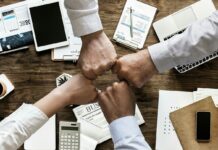 Eventy biznesowe, które budują markę – jak zaplanować profesjonalne wydarzenie firmowe? Eventy biznesowe